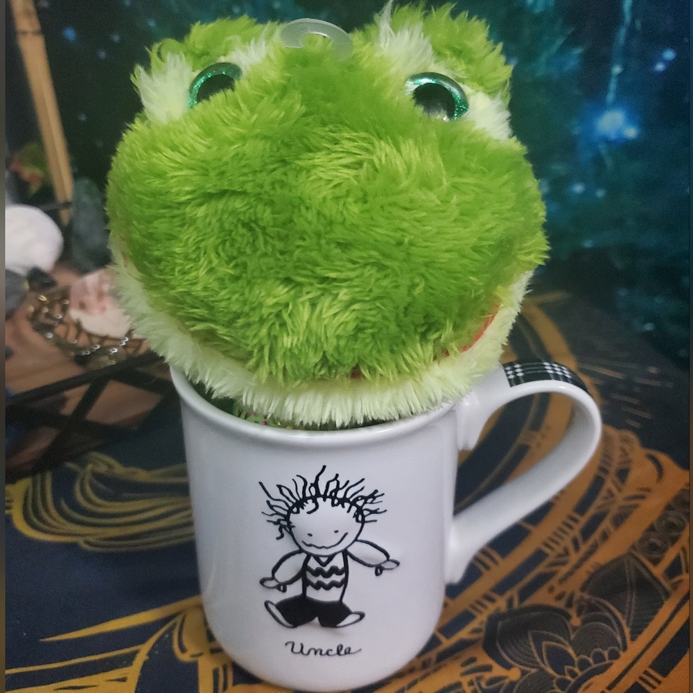 NWT Uncle "Cutie in a Cup"